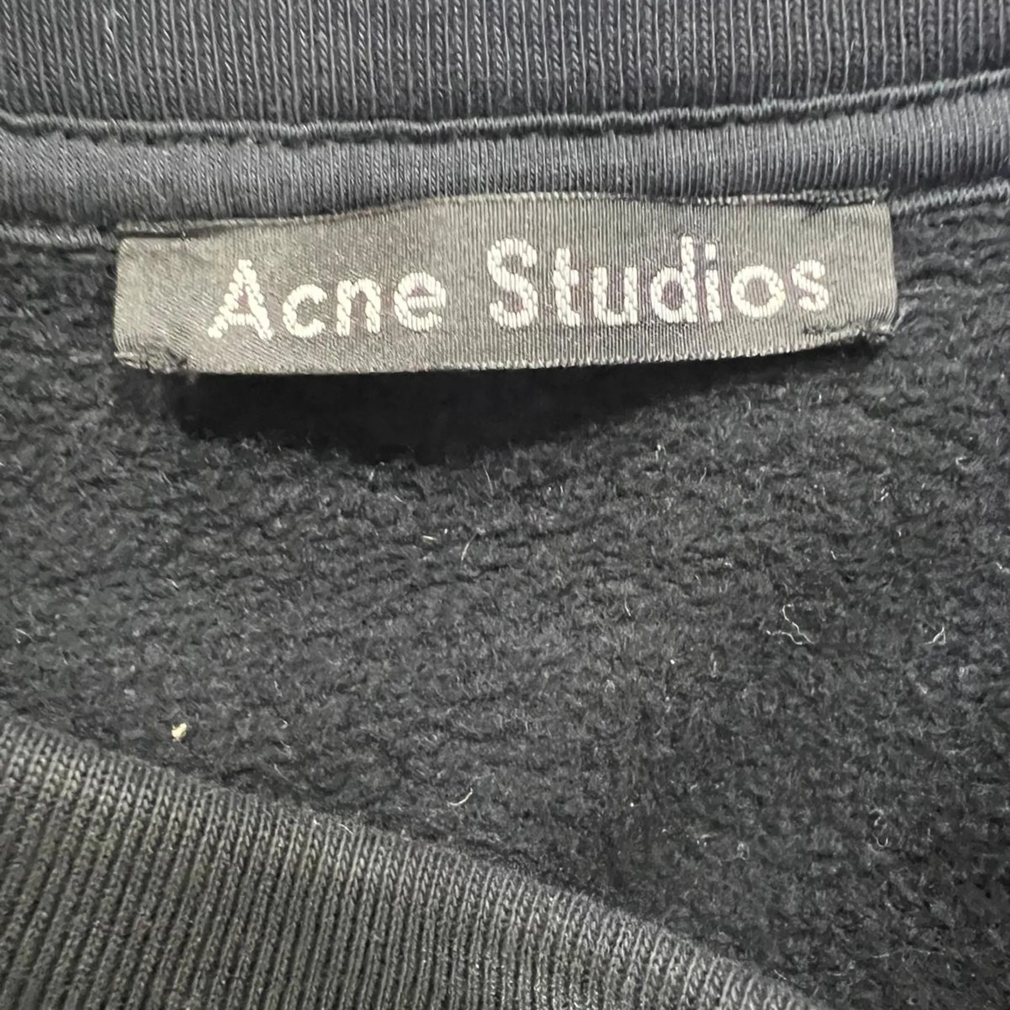Acne Studios Logo-Appliqu Sweatshirt in Black Cotton
