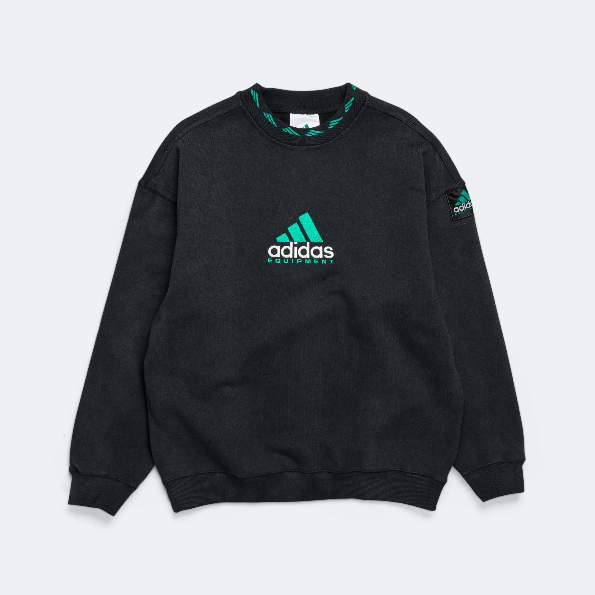 EQT Washed Crew - Black