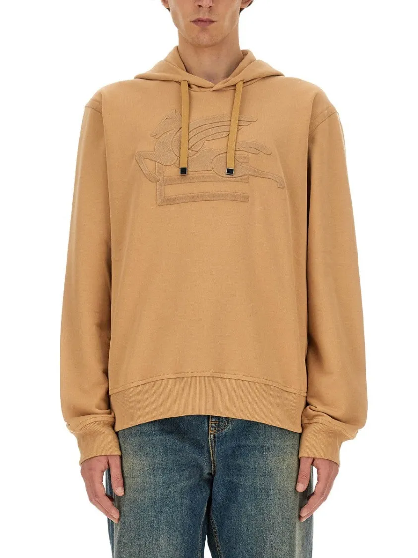 Sweatshirt With Prominent Pegasus Embroidery
